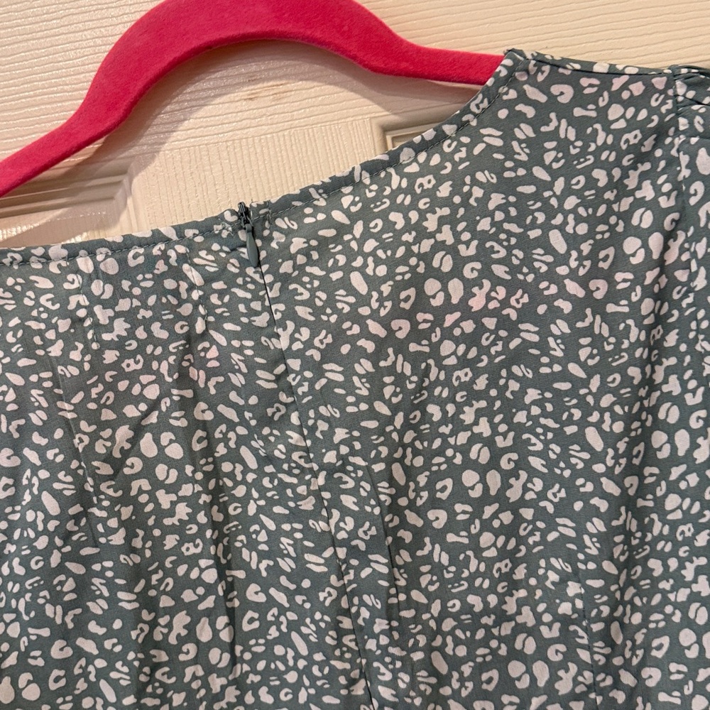 Princess Polly The Sting green mini dress, size 2 - Picture 9 of 10